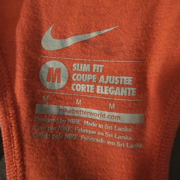 Nike Razorback Tank - Picture 2 of 3